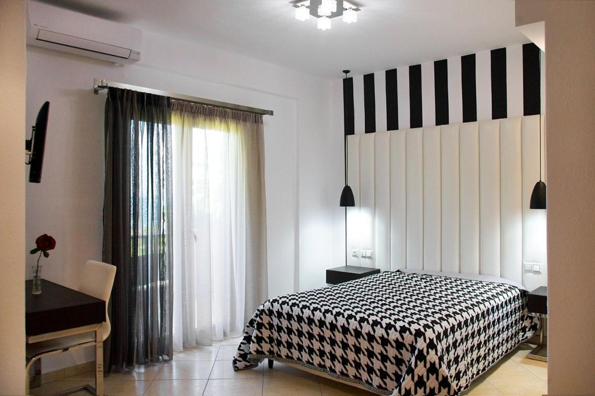 Stamos Apartments And Studios Vourvourou Exterior foto