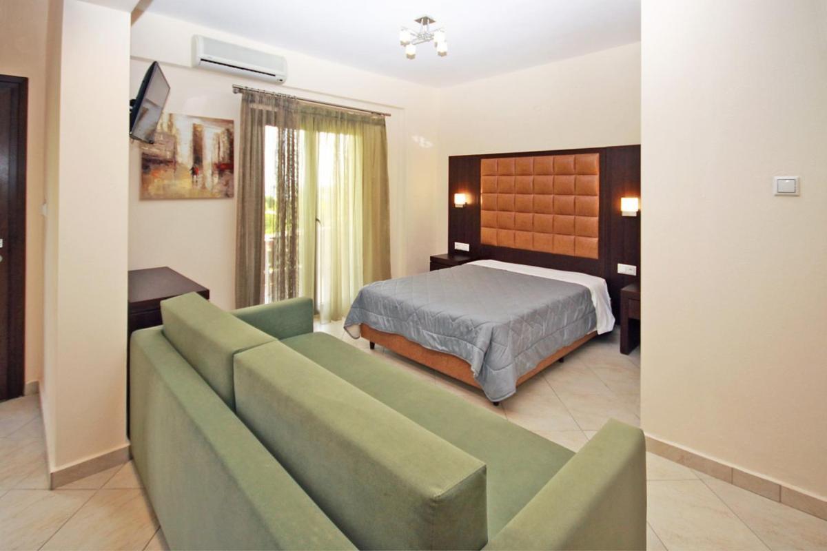 Stamos Apartments And Studios Vourvourou Exterior foto