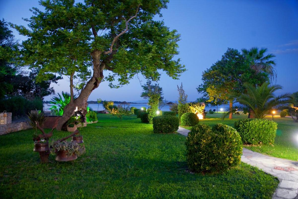 Stamos Apartments And Studios Vourvourou Exterior foto
